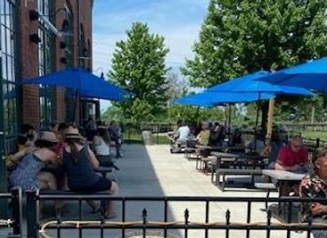 ohio/akron/attraction/terrestrial-brewing-company