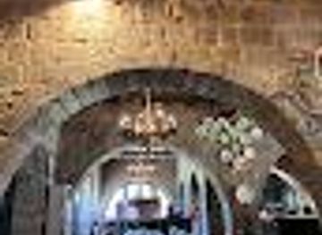 philippines/anawangin-cove/attraction/la-bella-teodora