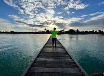 indonesia/pulau-derawan/attraction/derawan-island