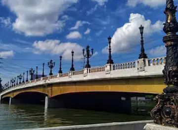 Jones Bridge