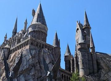 florida/orlando/attraction/the-wizarding-world-of-harry-potter-hogsmeade