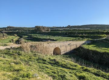 malta/dwejra-bay/attraction/ghajn-ghabdun