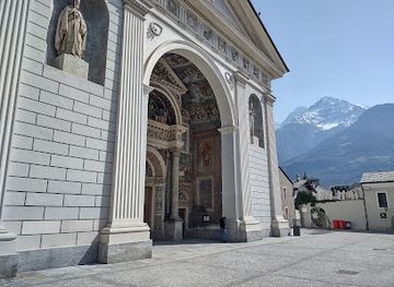 italy/gran-paradiso-national-park/attraction/criptoportico-forense