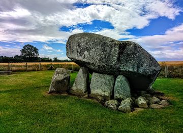 ireland/county-carlow/attraction/brownshill-portal-tomb-dolmen