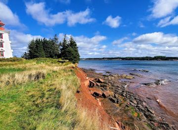 canada/prince-edward-island-national-park/attraction/blockhouse-point-lighthouse