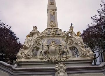 luxembourg/luxembourg-city/attraction/kornmarkt