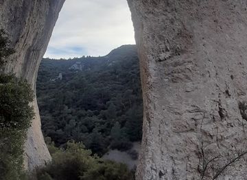 france/luberon/attraction/arche-du-bausset