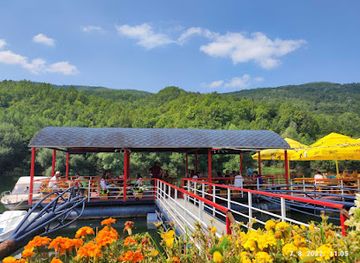 bosnia-and-herzegovina/bosnian-podrinje-canton/attraction/kamp-vodeni-ciro