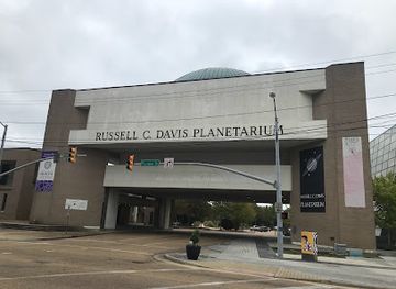 mississippi/the-hills/attraction/russell-c-davis-planetarium