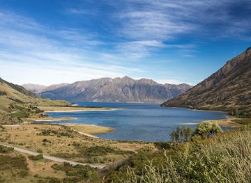 new-zealand/mount-aspiring-national-park/attraction/lake-hawea-lookout
