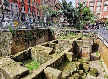 italy/naples/attraction/greek-walls