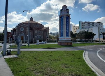 florida/st-petersburg/downtown-st-petersburg/attraction/welcome-to-st-petersburg-sign