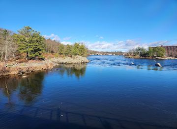maine/brunswick/attraction/androscoggin-swinging-bridge