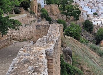 spain/ronda-valley/attraction/white-houses-and-countyside-viewpoint