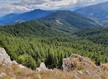 romania/bucovina/attraction/piatra-soimului