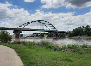 iowa/stone-state-park/attraction/chris-larsen-city-park