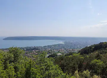 Гледката до телевизионната кула