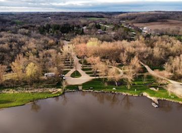 iowa/backbone-state-park/attraction/bailey-s-ford-park