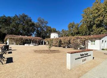 california/glendale/attraction/anthony-c-beilenson-interagency-visitor-center
