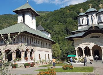 romania/gorj/attraction/stancile-rafaila