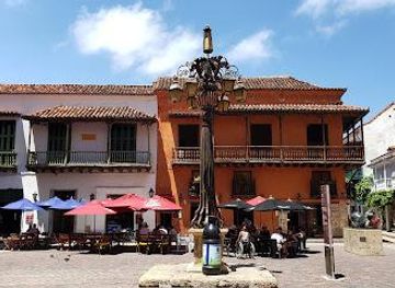 colombia/cartagena/attraction/plaza-de-santo-domingo