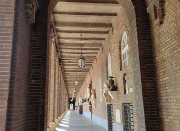 hungary/southern-great-plain/attraction/dom-ter