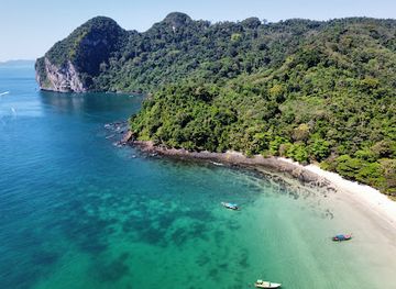 thailand/trang-archipelago/attraction/hat-chao-mai-national-park