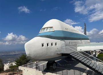 lebanon/horsh-ehden/attraction/airplane-house