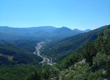 albania/tirana/attraction/good-cave-shpella-e-mire-besh