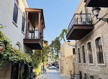 azerbaijan/sumqayit/attraction/old-city-baku