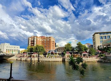 nevada/northern-nevada/attraction/riverwalk-south-virginia-st-reno-nv