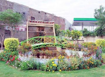 pakistan/cholistan-desert/attraction/rohi-park-officer-colony-bahawalpur