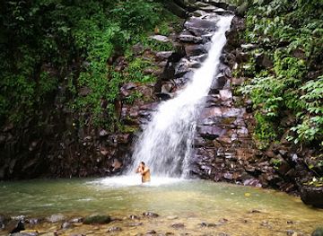 saint-lucia/anse-mamin/attraction/spyke-falls