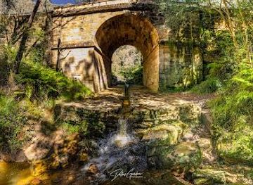 australia/blue-mountains-national-park/attraction/lennox-bridge