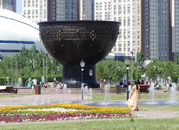 kazakhstan/nur-sultan/khan-shatyr-entertainment-center/attraction/taykazan-fountain
