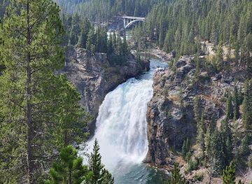 montana/the-yellowstone-valley/attraction/yellowstone-national-park