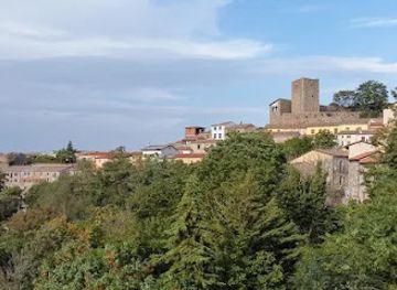 italy/irpinia/attraction/castello-ducale-di-bisaccia