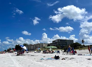 florida/treasure-coast/attraction/tiki-gardens-indian-shores-beach-access