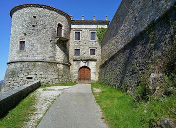 slovenia/littoral/attraction/rihemberk