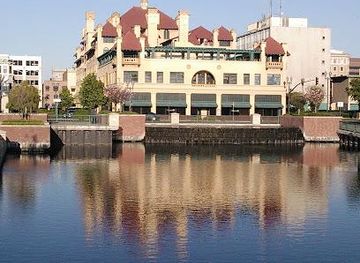 california/lodi/attraction/weber-point-events-center