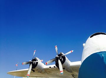 california/bay-area/attraction/oakland-aviation-museum