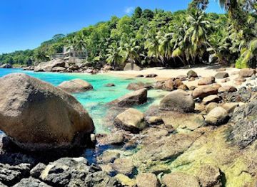 seychelles/mahe-island/attraction/tusculum-beach