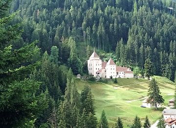 italy/val-gardena/attraction/tunnel-del-trenino-della-val-gardena