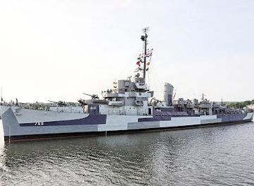 new-york/hudson/attraction/uss-slater