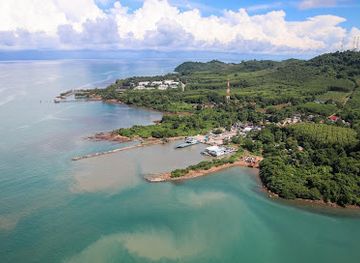 thailand/trat/attraction/koh-chang-ferry-aow-thammachat