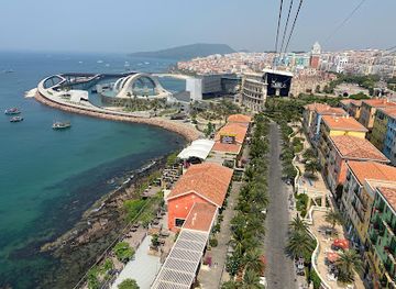 vietnam/phu-quoc/attraction/fountain-of-love-bac-thang-thac-nuoc