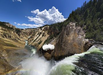 montana/eastern-montana/attraction/brink-of-lower-falls