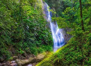 trinidad-and-tobago/argyle-waterfall/attraction/rainbow-waterfall-tobago