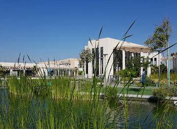 bahrain/jebel-dukhan/attraction/czech-goose-pond
