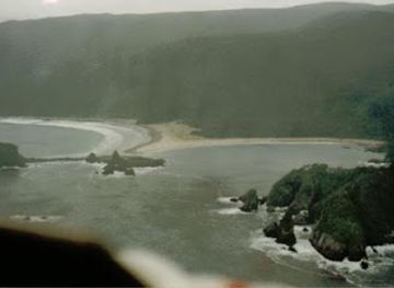 new-zealand/southland/attraction/te-whara-beach